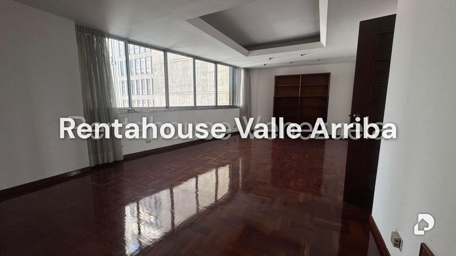 Local comercial en Parroquia Catedral, Caracas – 24