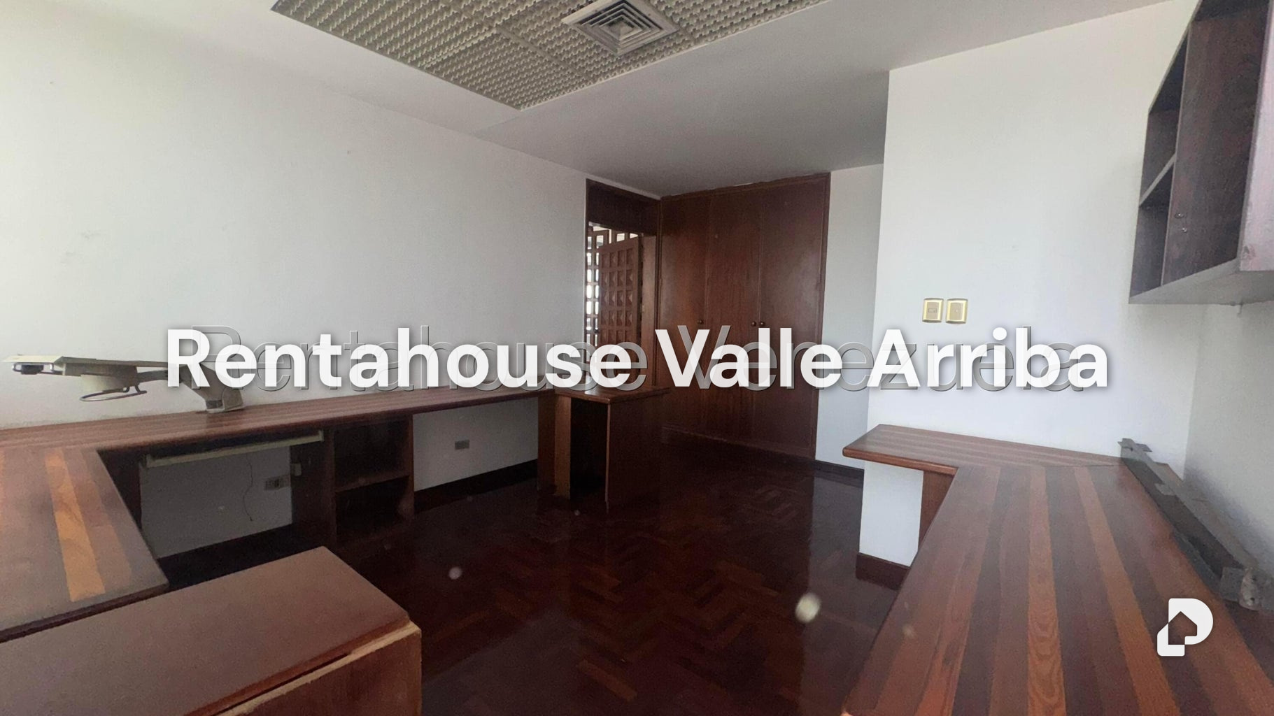 Local comercial en Parroquia Catedral, Caracas – 28
