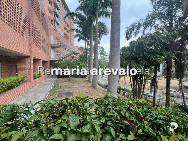 Apartamento en Lomas del Sol, Caracas – 2