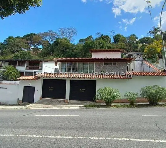 House in Prados del Este, Caracas - 1