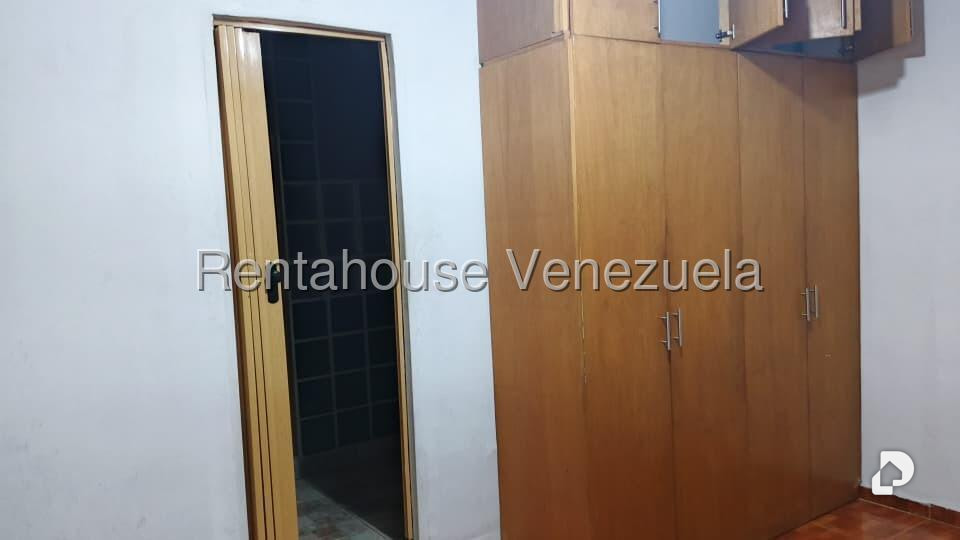 Casa en Bello Monte, Caracas – 13