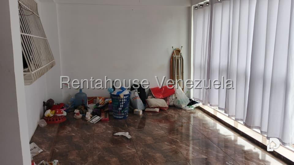 Casa en Bello Monte, Caracas – 15