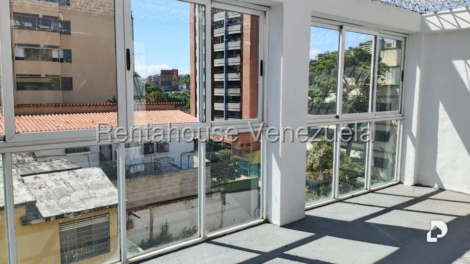 Casa en Bello Monte, Caracas – 25