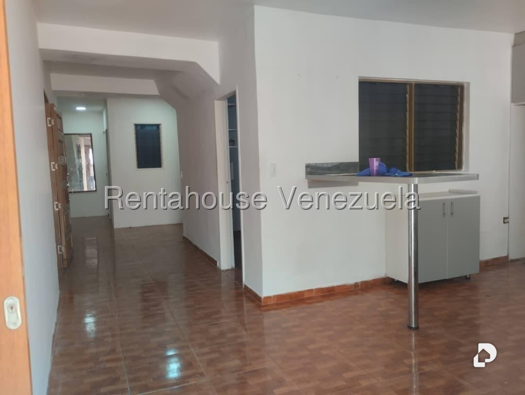 Casa en Bello Monte, Caracas – 12