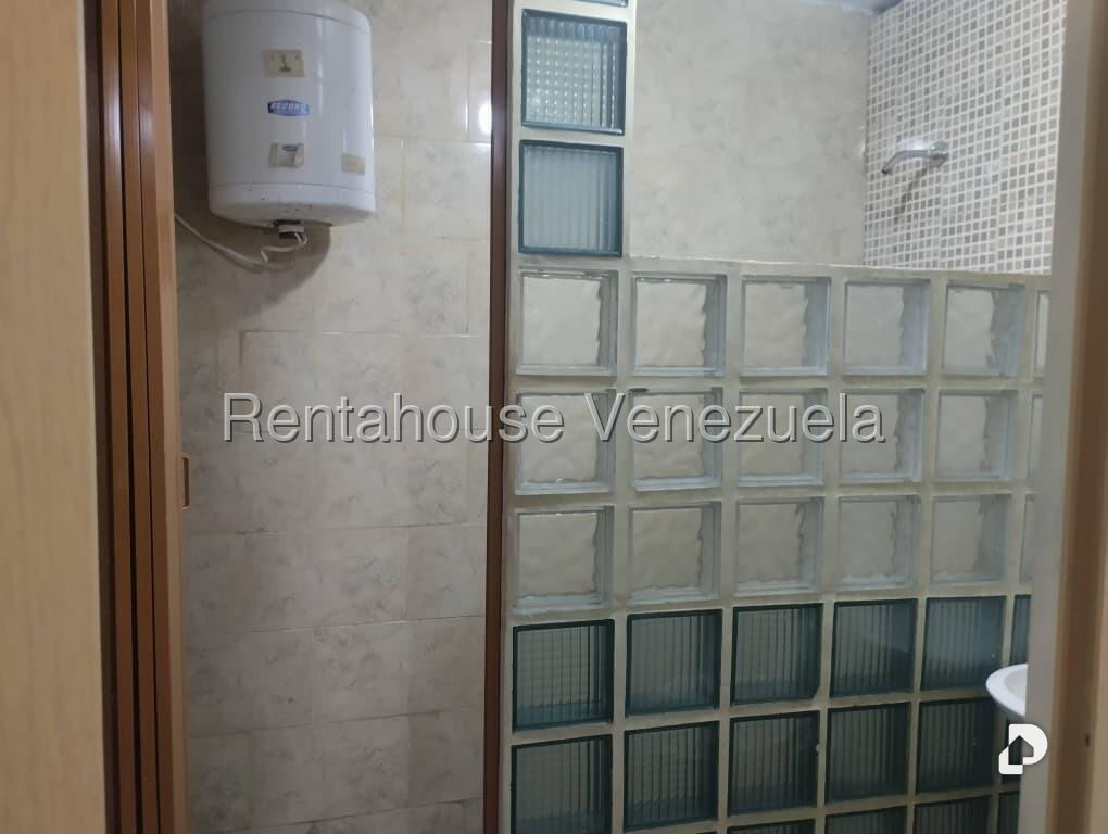 Casa en Bello Monte, Caracas – 16