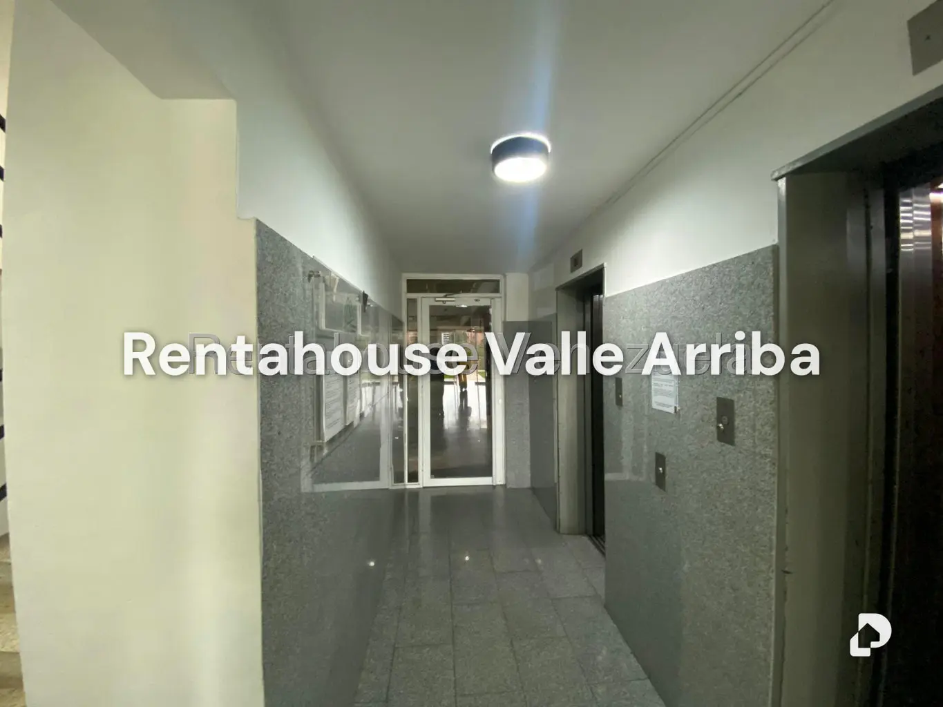 Apartamento en Colinas de La Tahona, Caracas – 22