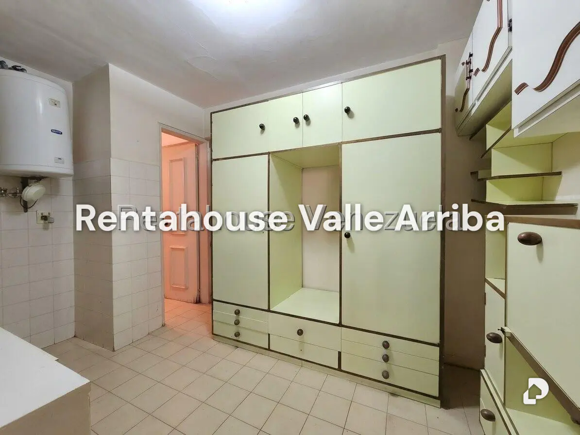Apartamento en Santa Rosa de Lima, Caracas – 16