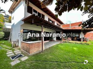 Casa en Prados del Este, Caracas – 25