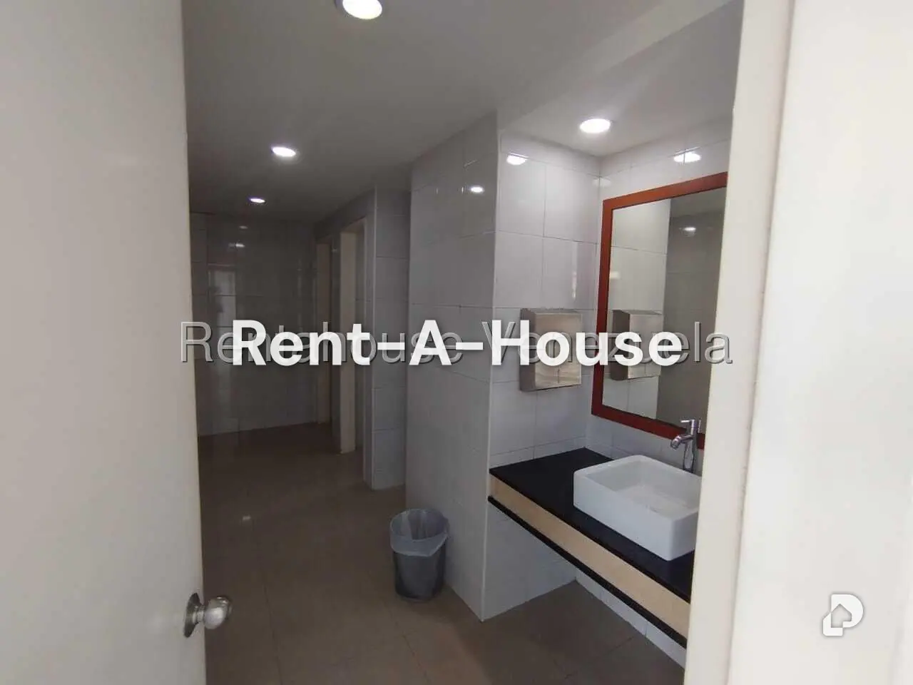 Apartamento en Santa Eduvigis, Caracas – 24