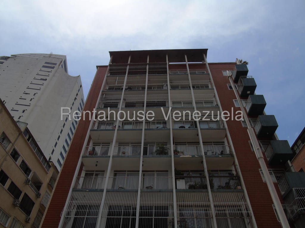 Local comercial en Los Palos Grandes, Caracas - 1