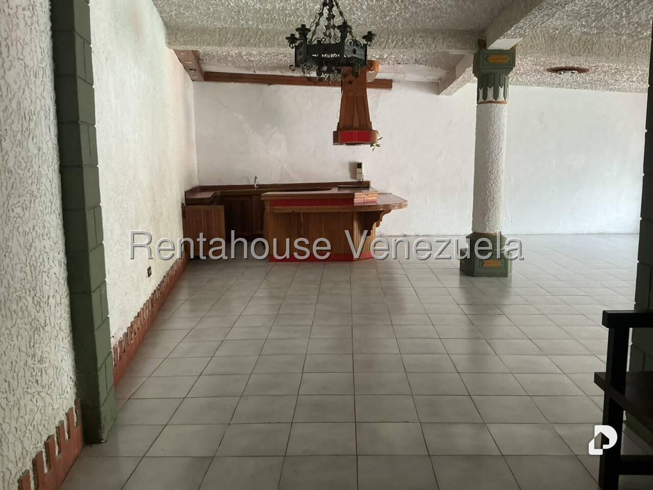 Casa en La Trinidad, Caracas – 25