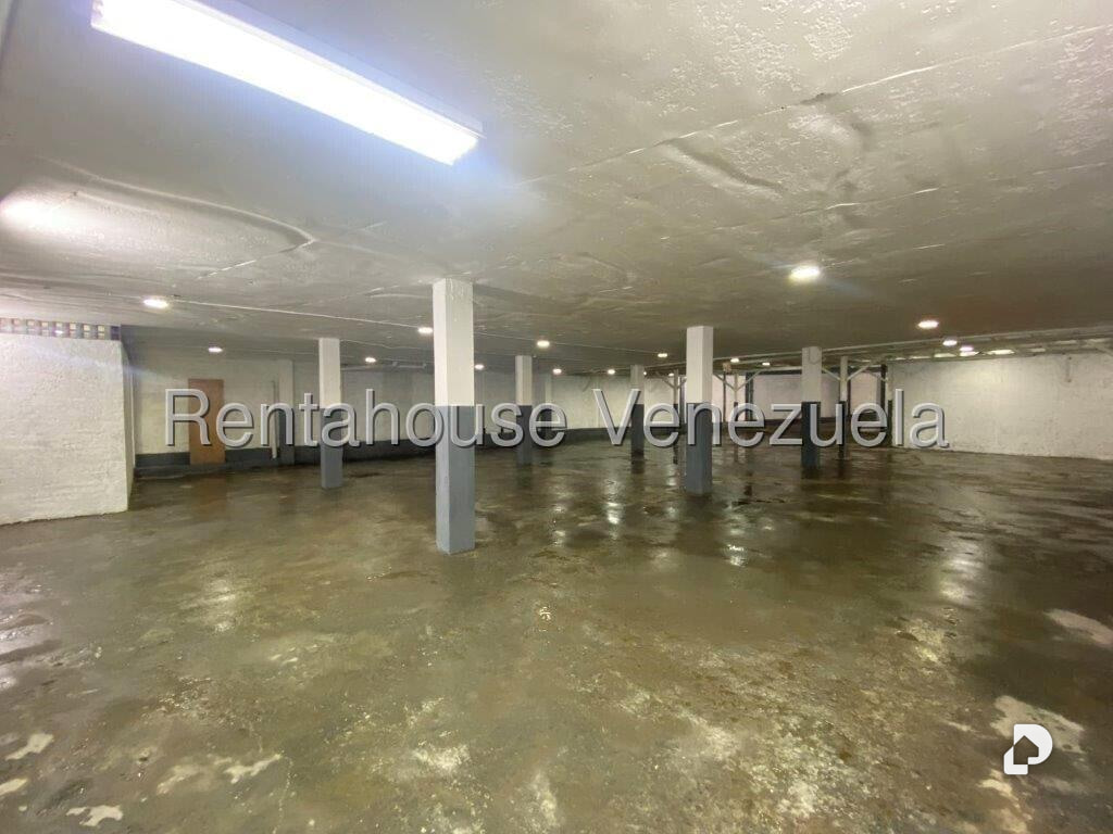 Galpón en Boleíta Sur, Caracas – 28
