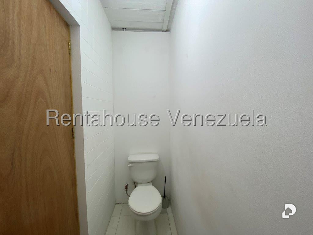 Galpón en Boleíta Sur, Caracas – 11