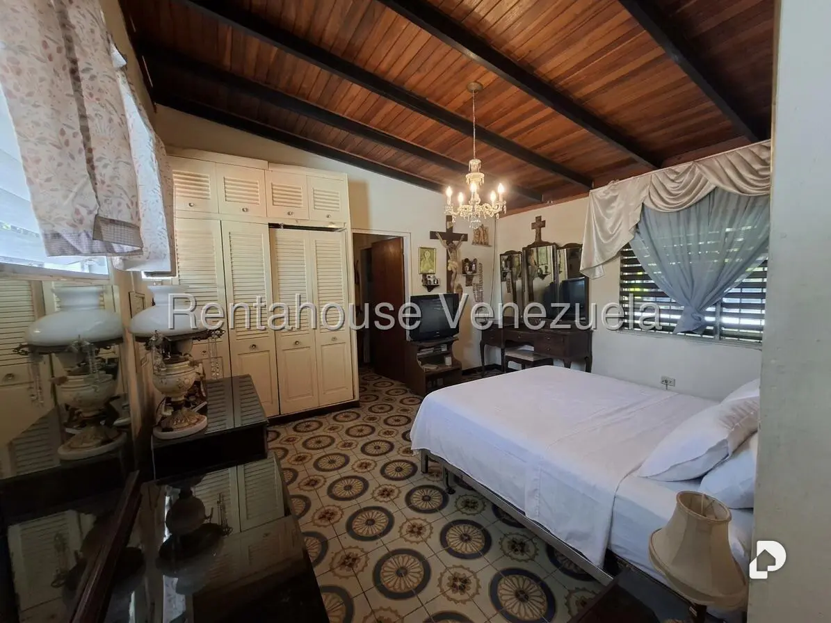 Casa en Prados del Este, Caracas – 12
