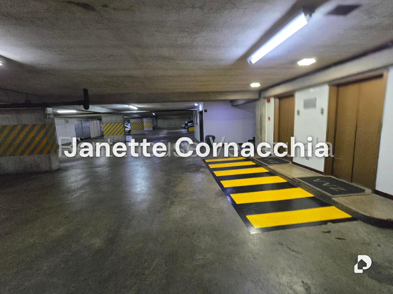 Apartamento en El Rosal, Caracas – 24