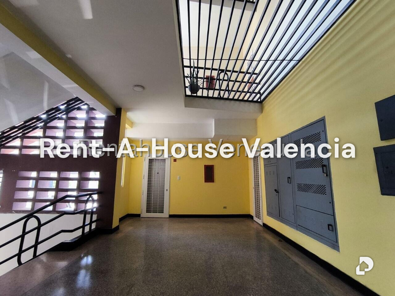 Apartamento en Guaparo, Valencia – 1