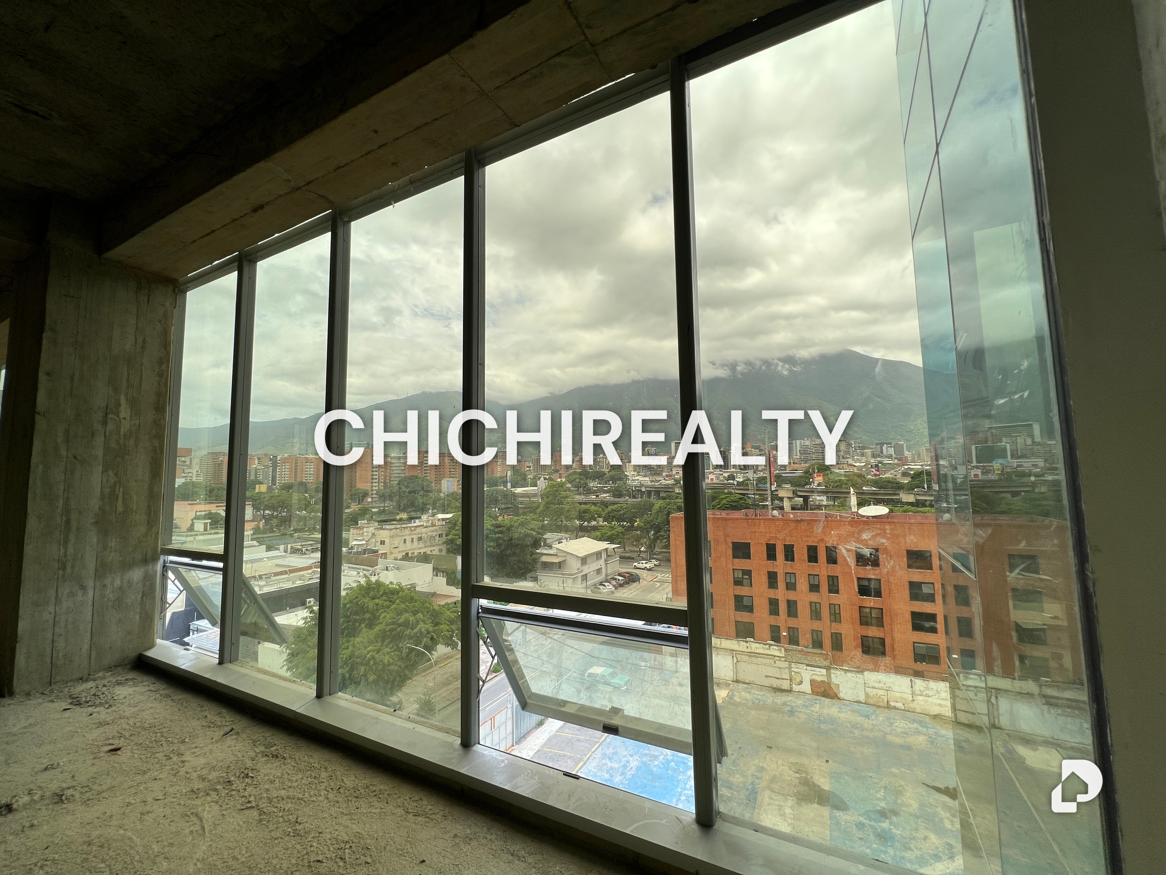 Oficina en Las Mercedes, Caracas – 4