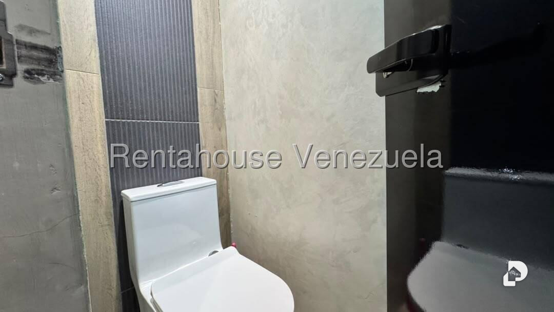 Local comercial en Sebucan, Caracas – 17