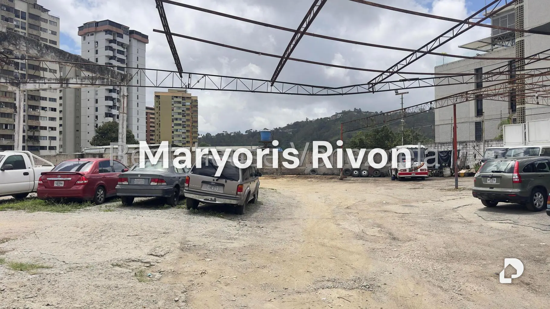 Terreno en Guaicay, Caracas – 16