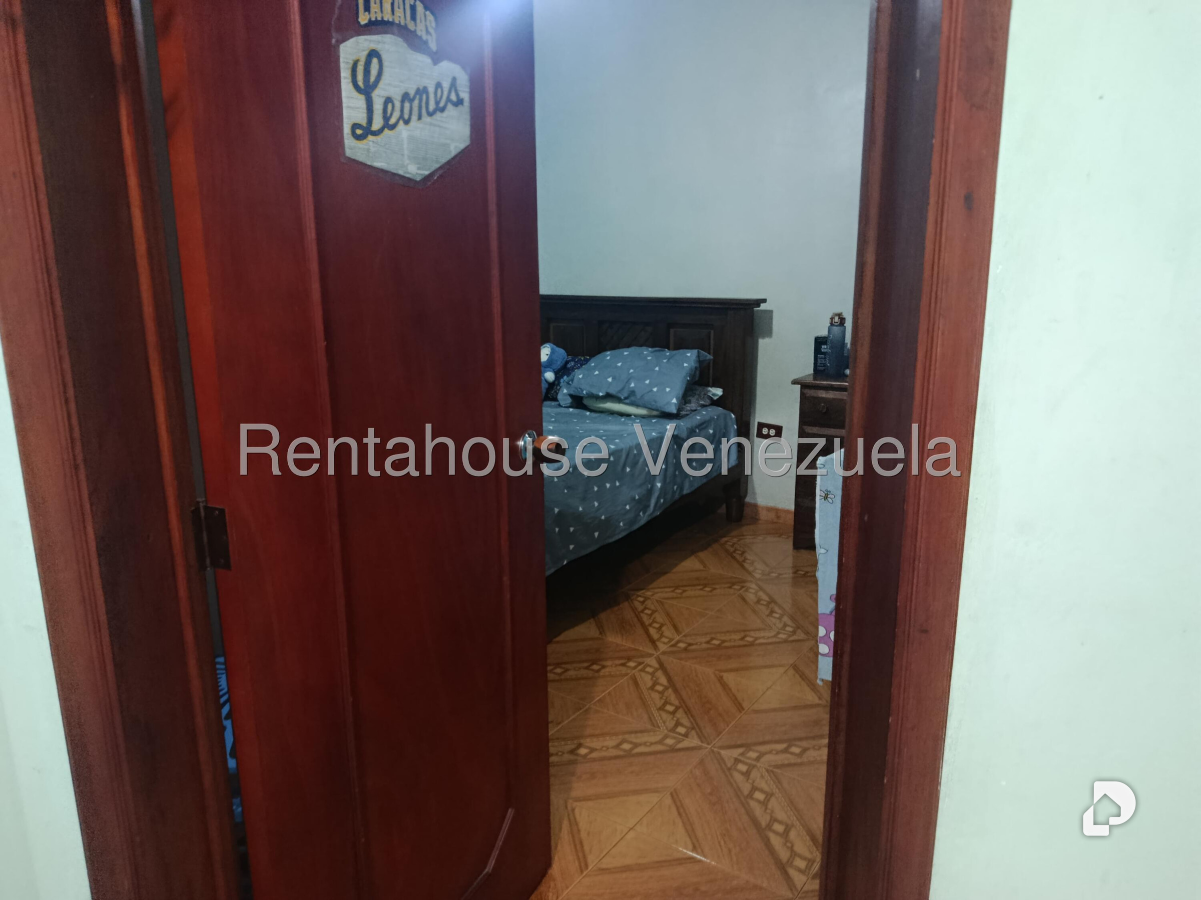 Apartamento en Parroquia Santa Rosalía, Caracas – 25