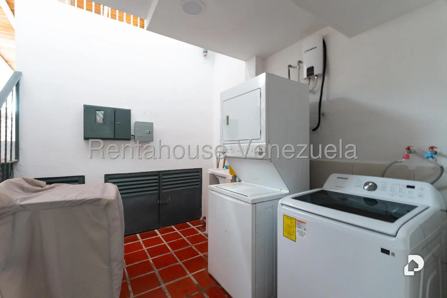 Casa en Santa Inés, Caracas – 18