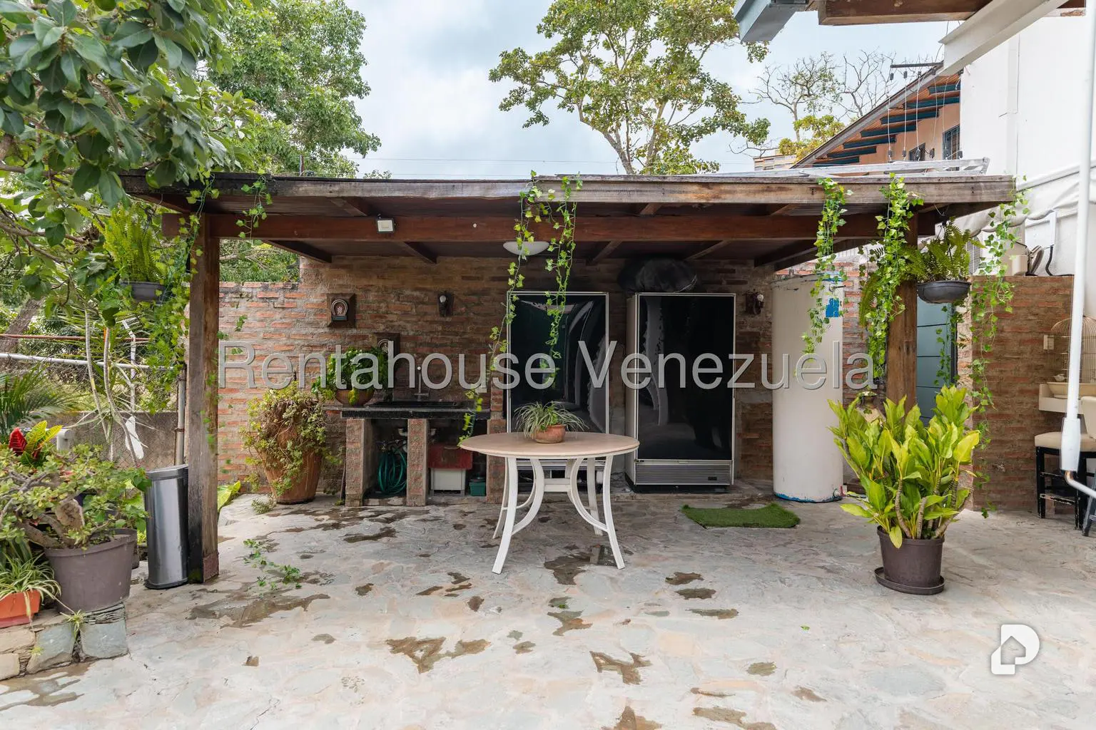 Casa en Santa Inés, Caracas – 26