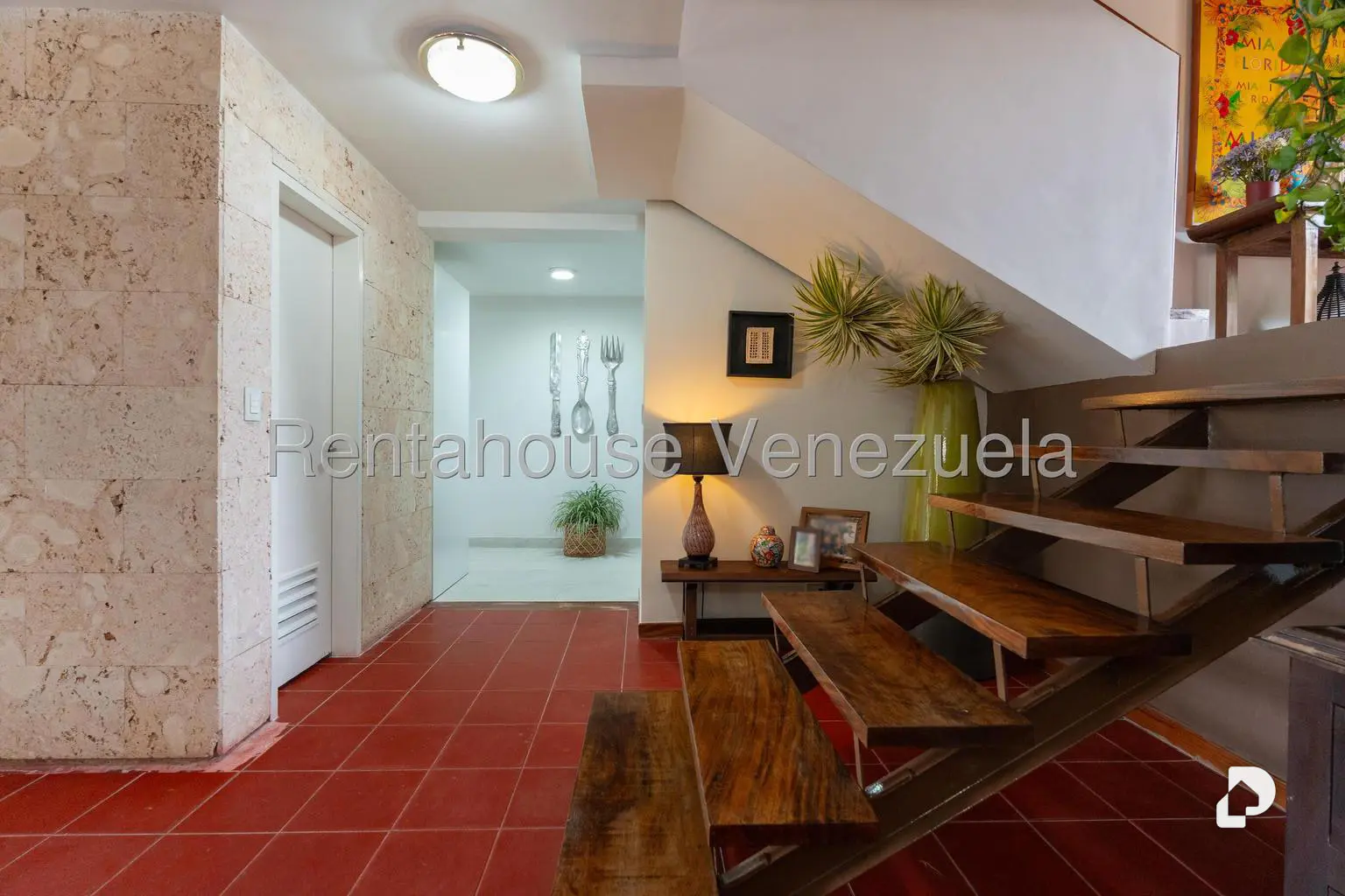 Casa en Santa Inés, Caracas – 8