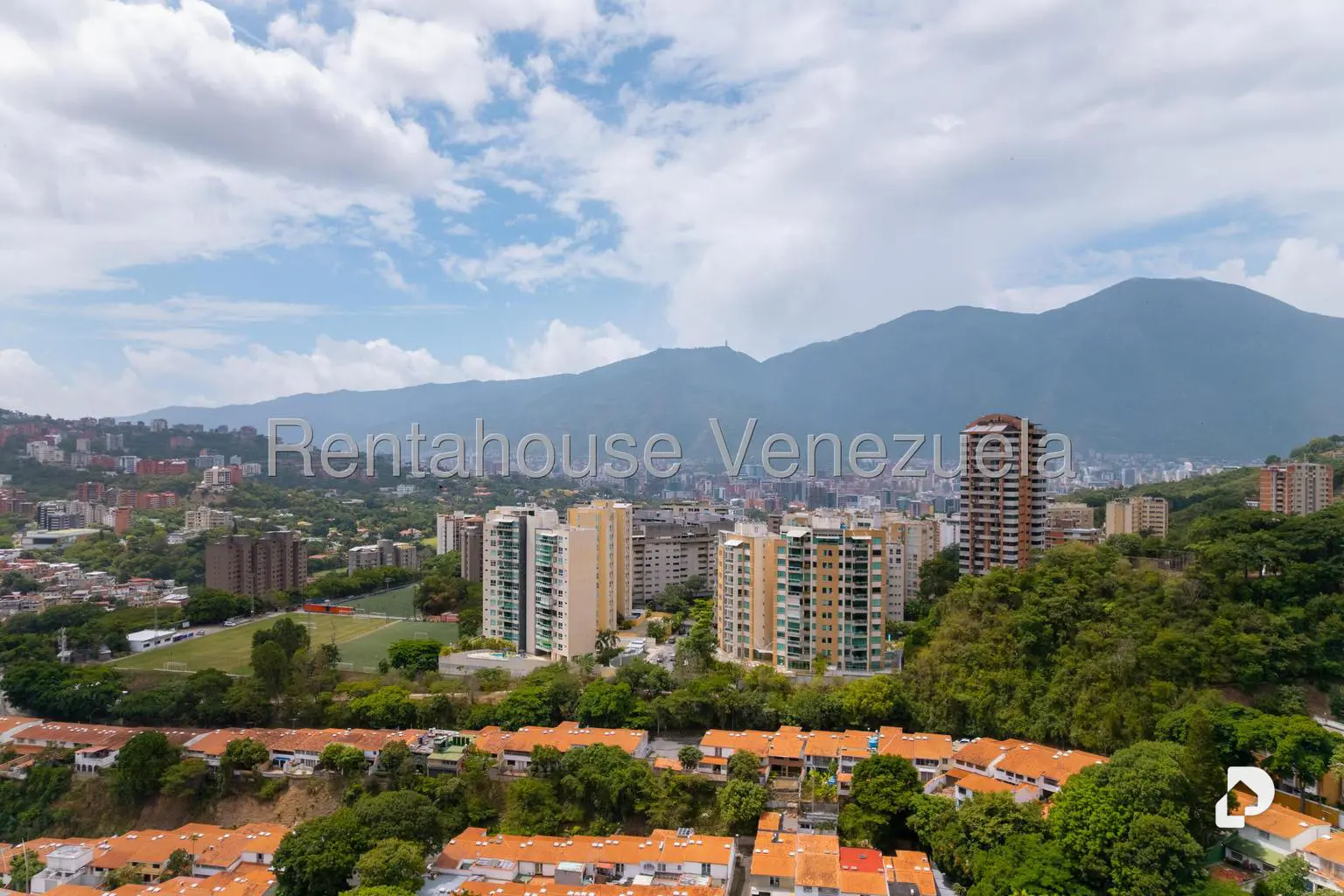 Casa en Santa Inés, Caracas – 3
