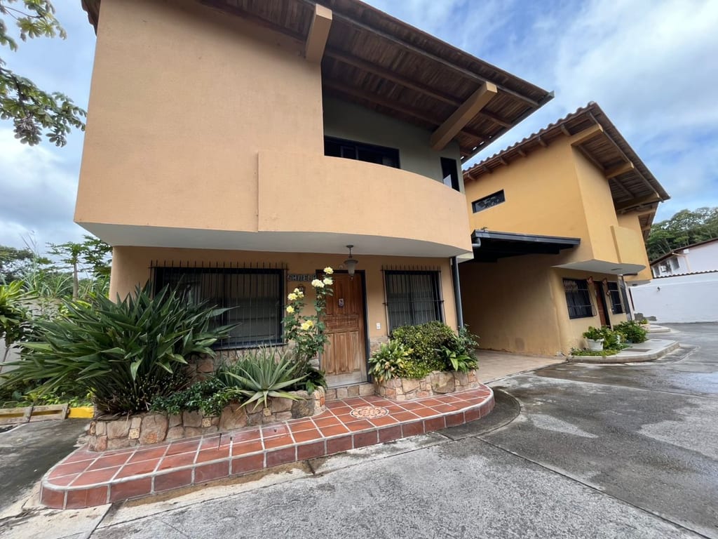 Casa en Colinas de Carrizal, Altos Mirandinos - 1