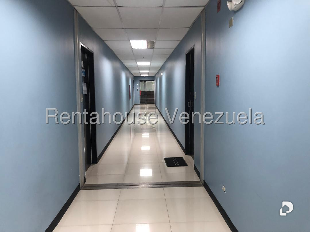 Oficina en Baruta, Caracas – 12