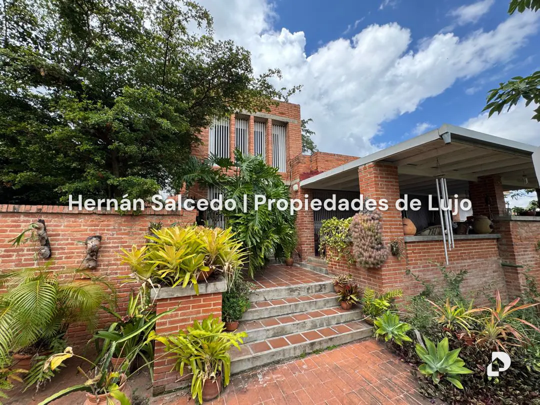 Casa en Lomas De La Trinidad, Caracas – 1