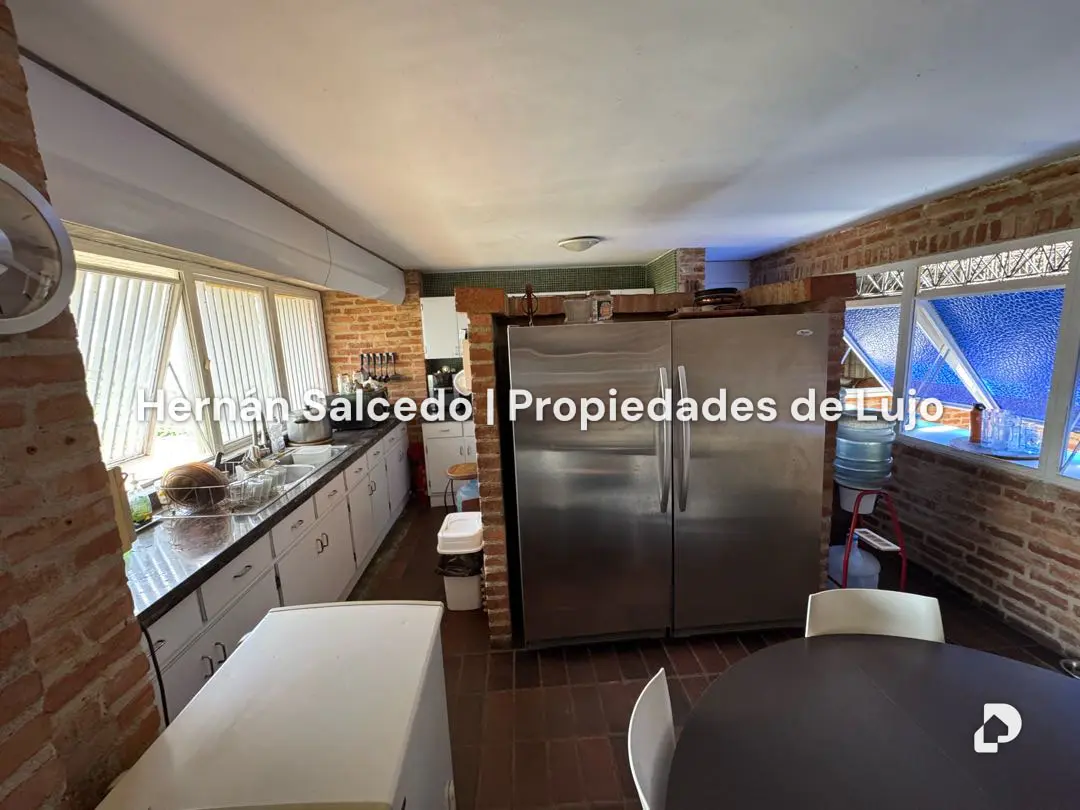 Casa en Lomas De La Trinidad, Caracas – 15