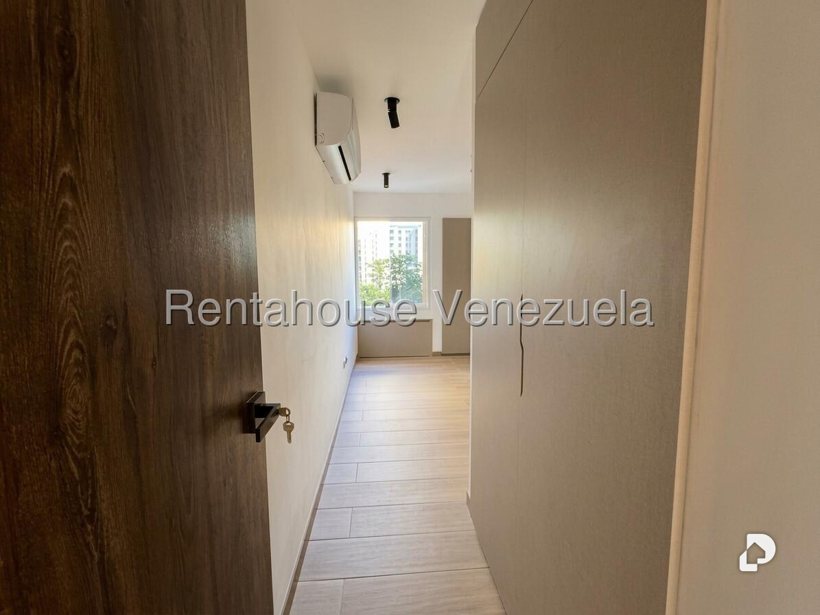 Apartamento en El Cigarral, Caracas – 24