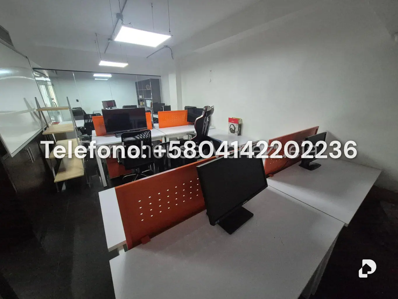 Oficina en Las Mercedes, Caracas – 23