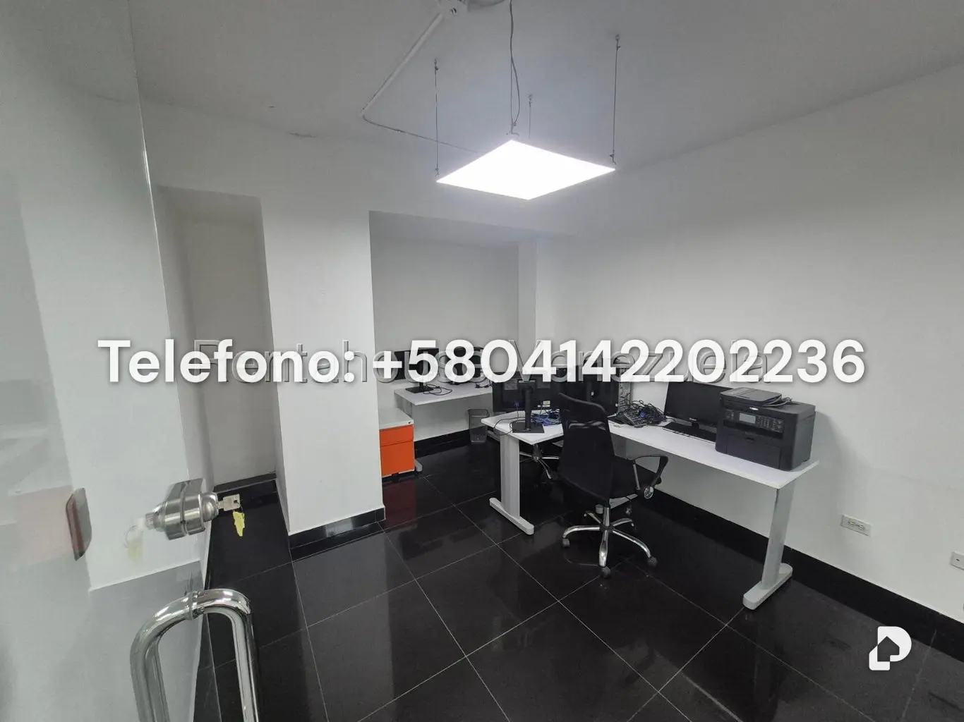 Oficina en Las Mercedes, Caracas – 8