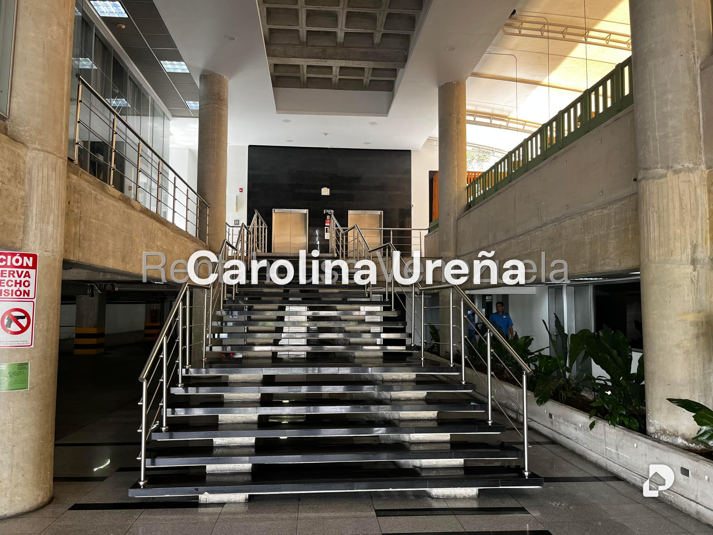 Oficina en La Trinidad, Caracas – 2