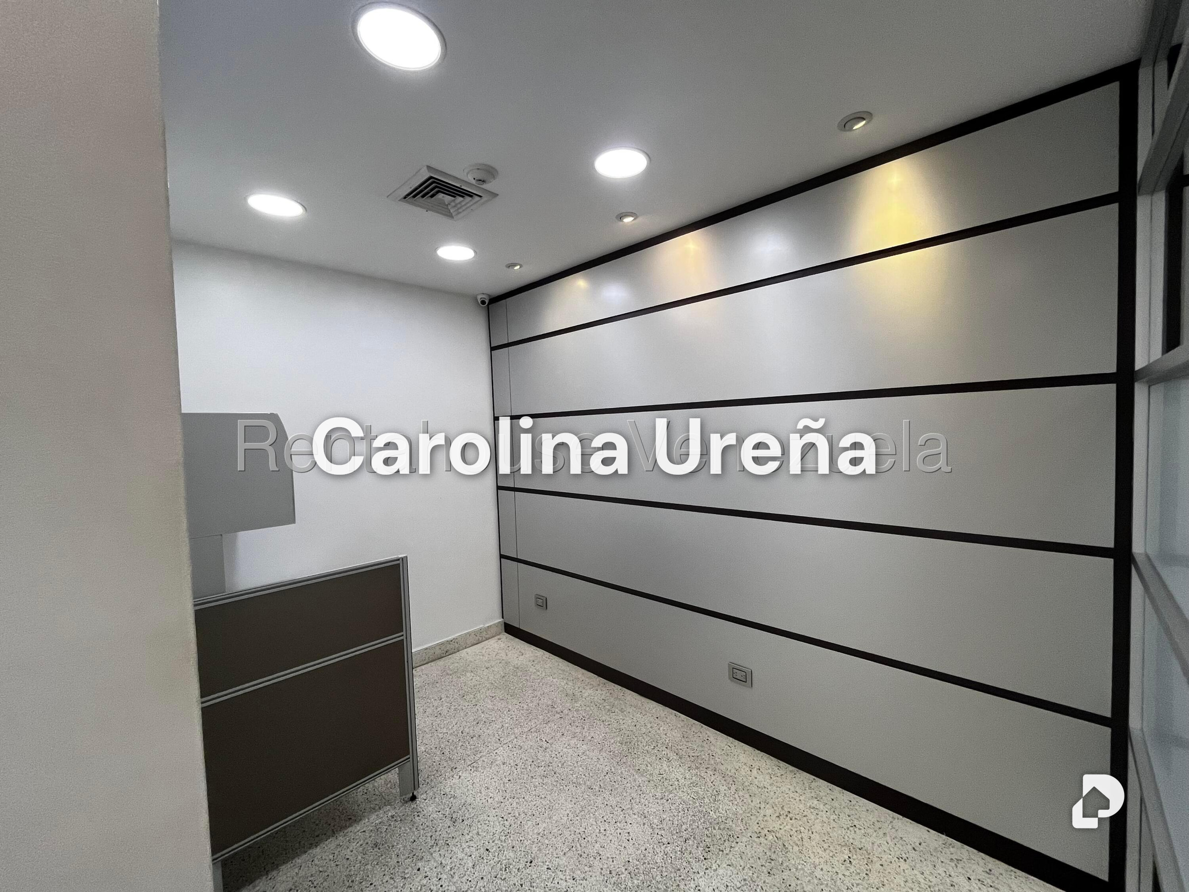 Oficina en La Trinidad, Caracas – 16