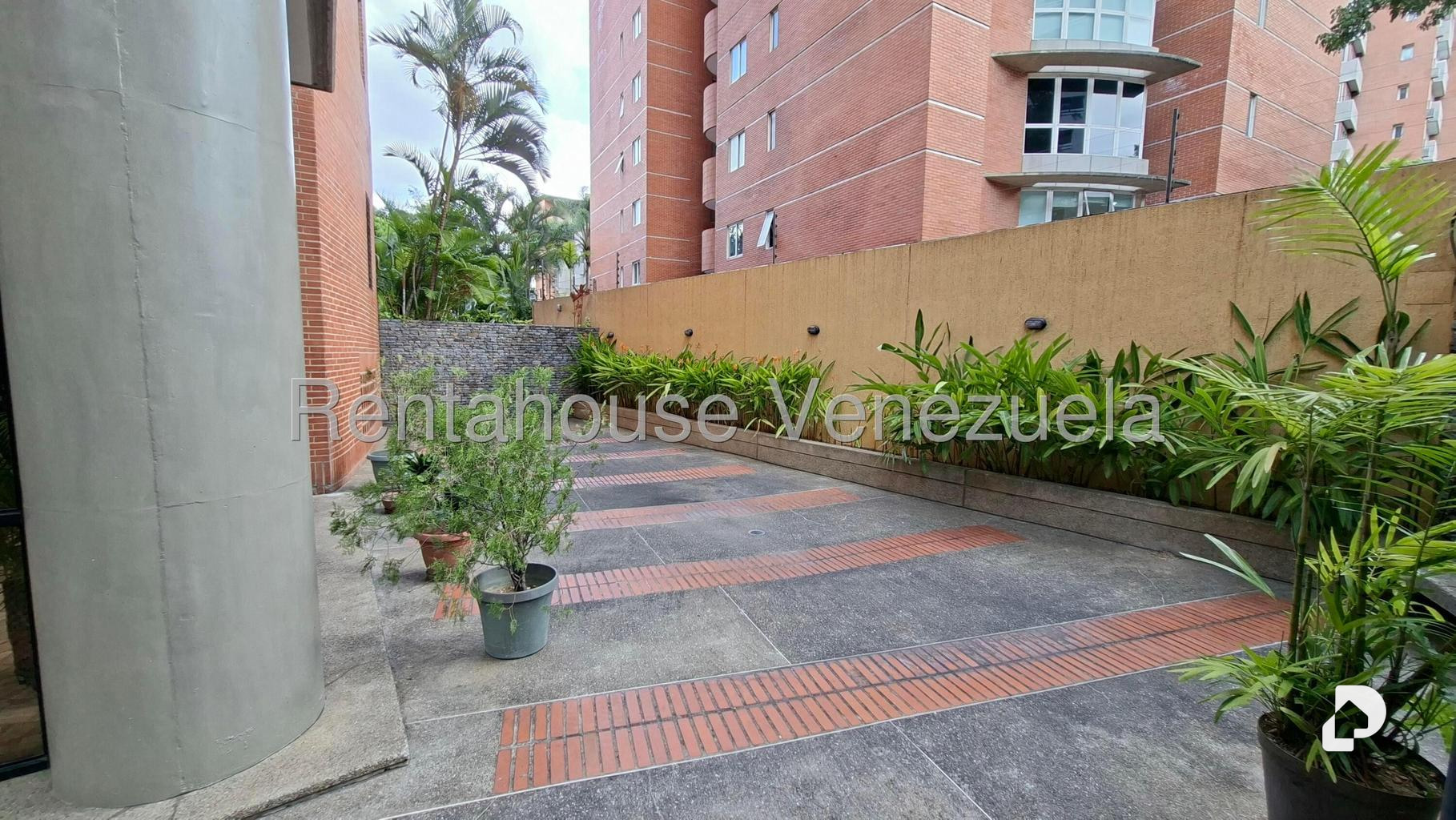 Apartamento en El Rosal, Caracas – 18