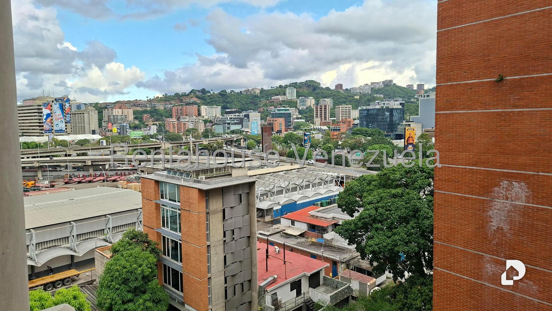 Apartamento en El Rosal, Caracas – 21