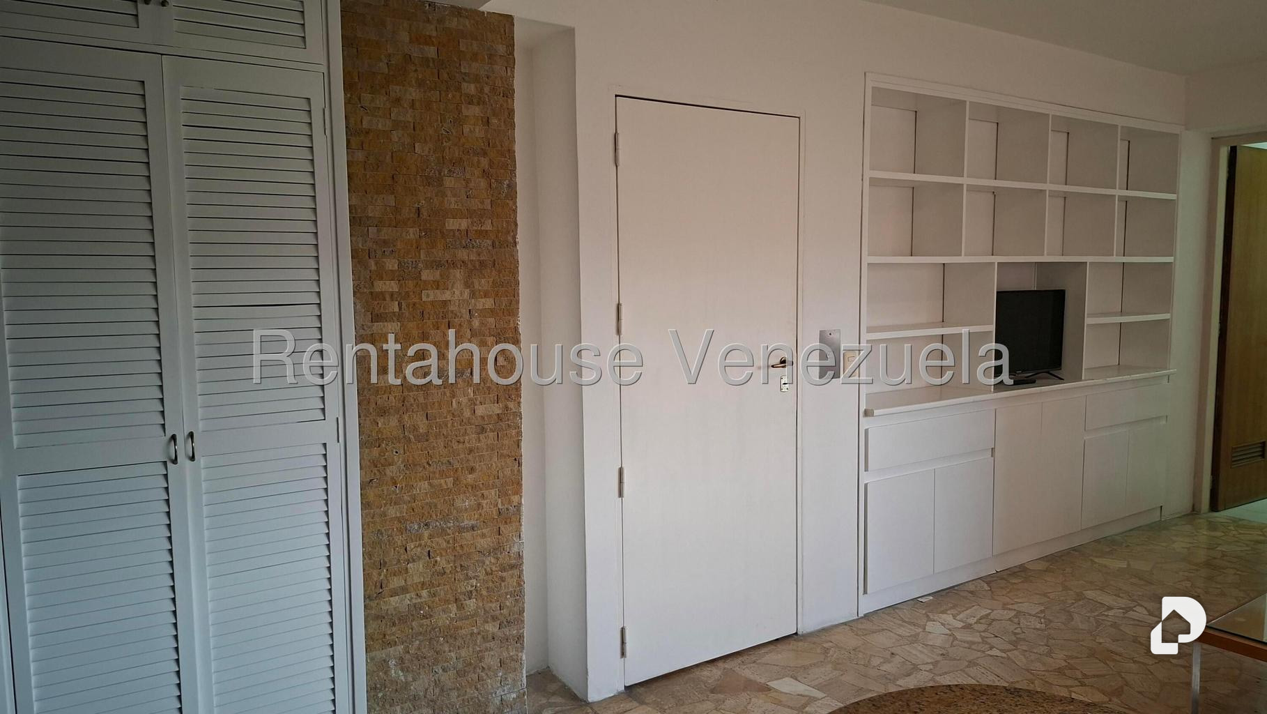 Apartamento en El Rosal, Caracas – 12