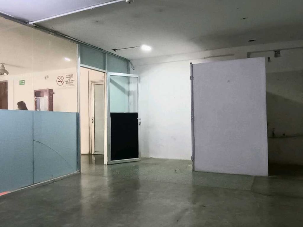 Local comercial en Catedral, Valencia - 1