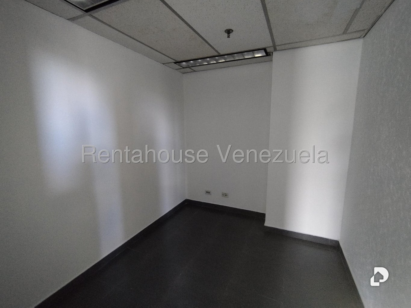 Oficina en Plaza Venezuela, Caracas – 8