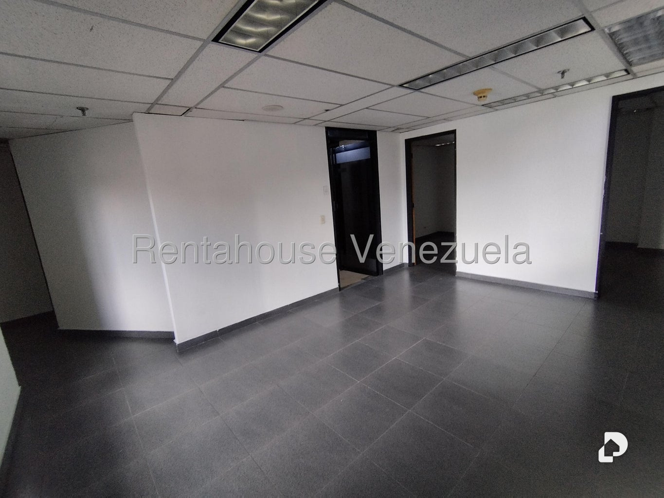 Oficina en Plaza Venezuela, Caracas – 7