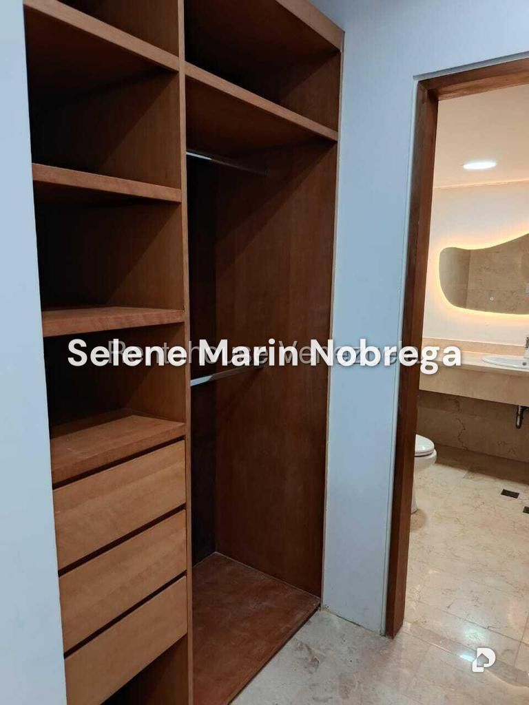 Apartamento en Lomas de Las Mercedes, Caracas – 28