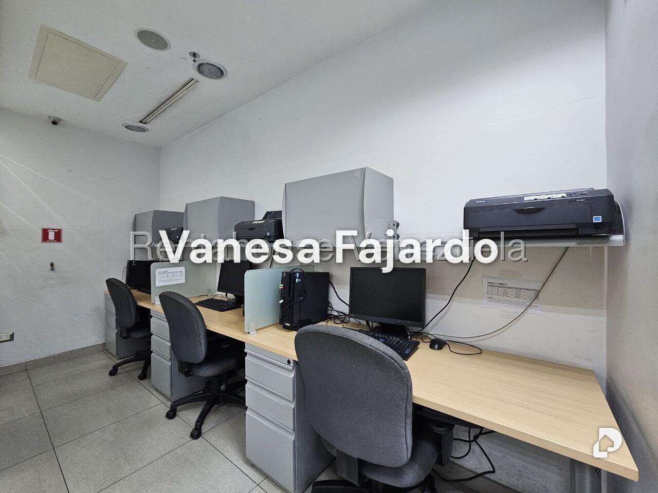 Oficina en La Candelaria, Caracas – 30