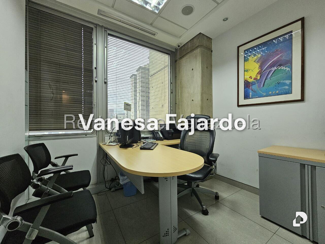 Oficina en La Candelaria, Caracas – 24