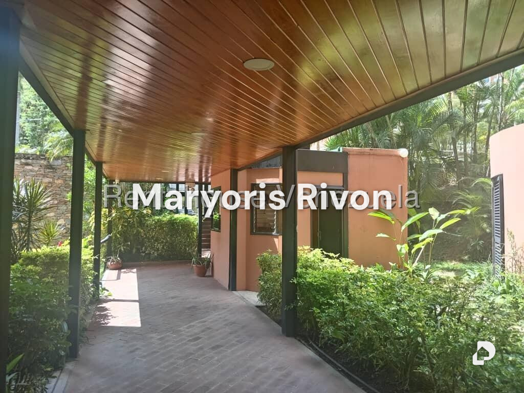 Apartamento en La Alameda, Caracas – 2