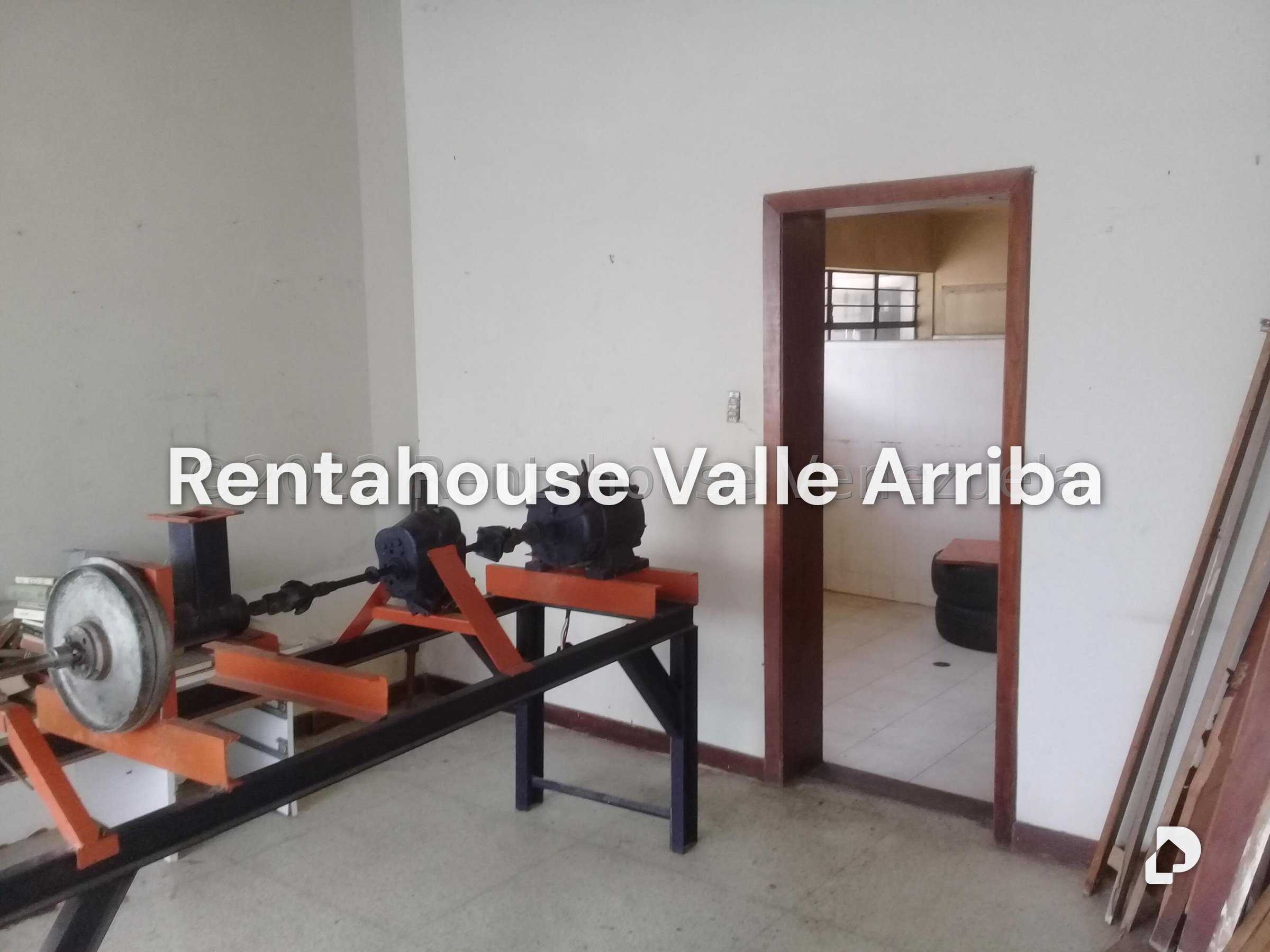 Casa en Altamira, Caracas – 25