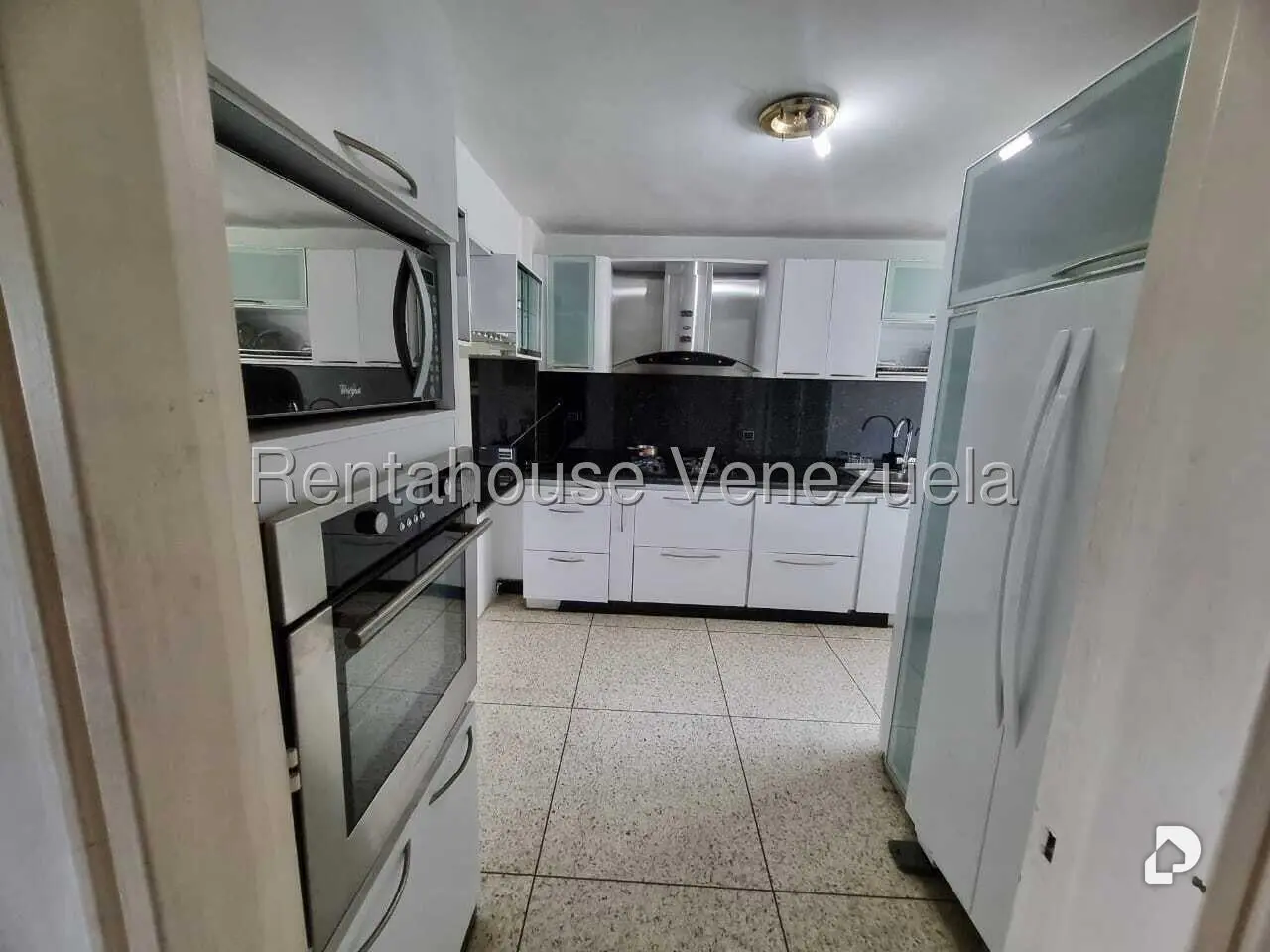 Apartamento en Colinas de Santa Mónica, Caracas – 16