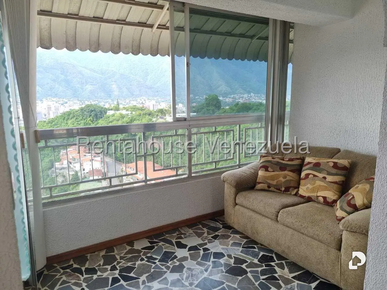 Apartamento en Colinas de Santa Mónica, Caracas – 7
